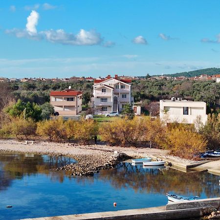 Beachfront Apartments Jermen Sukošan Eksteriør billede