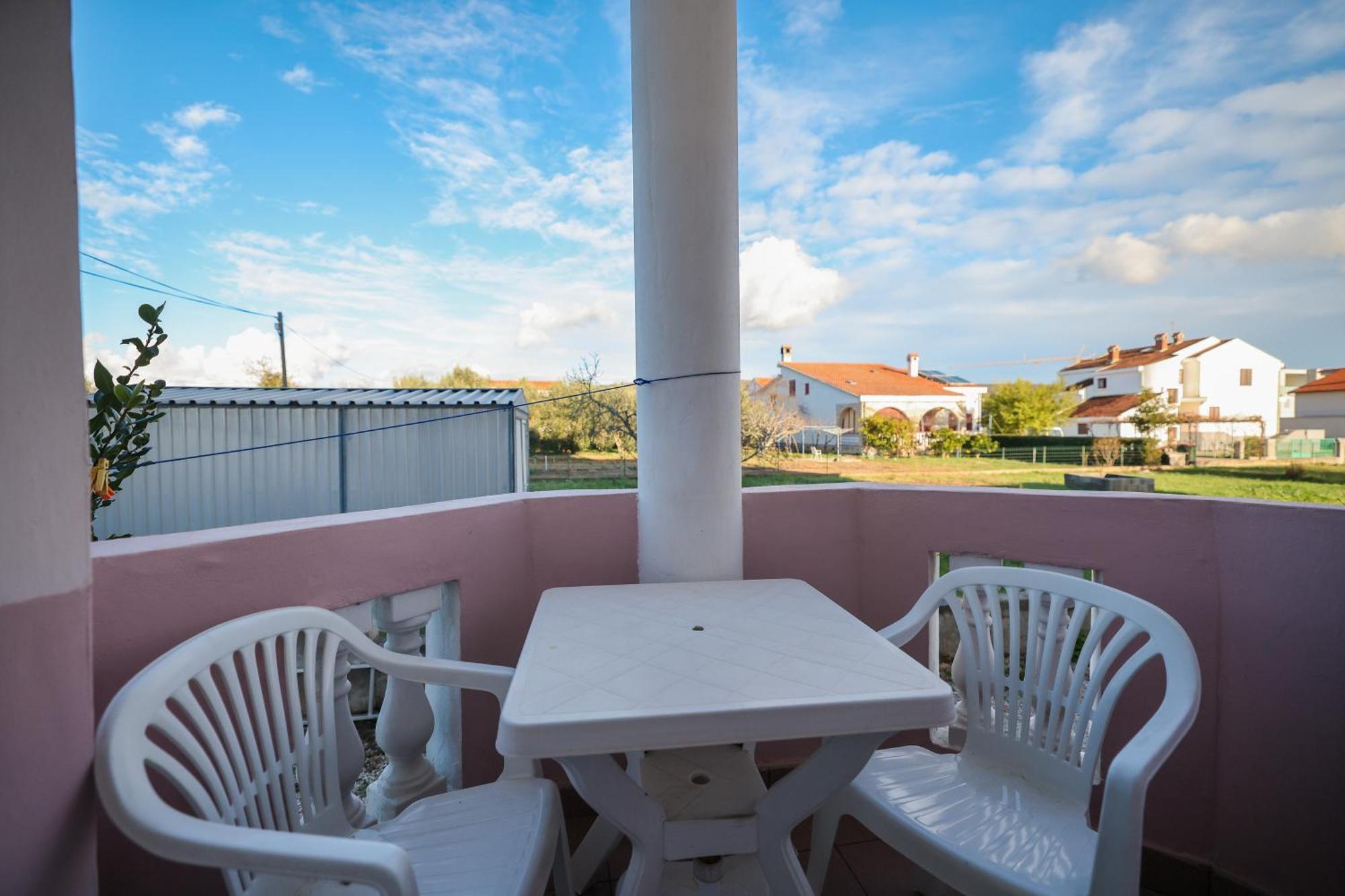 Beachfront Apartments Jermen Sukošan Eksteriør billede