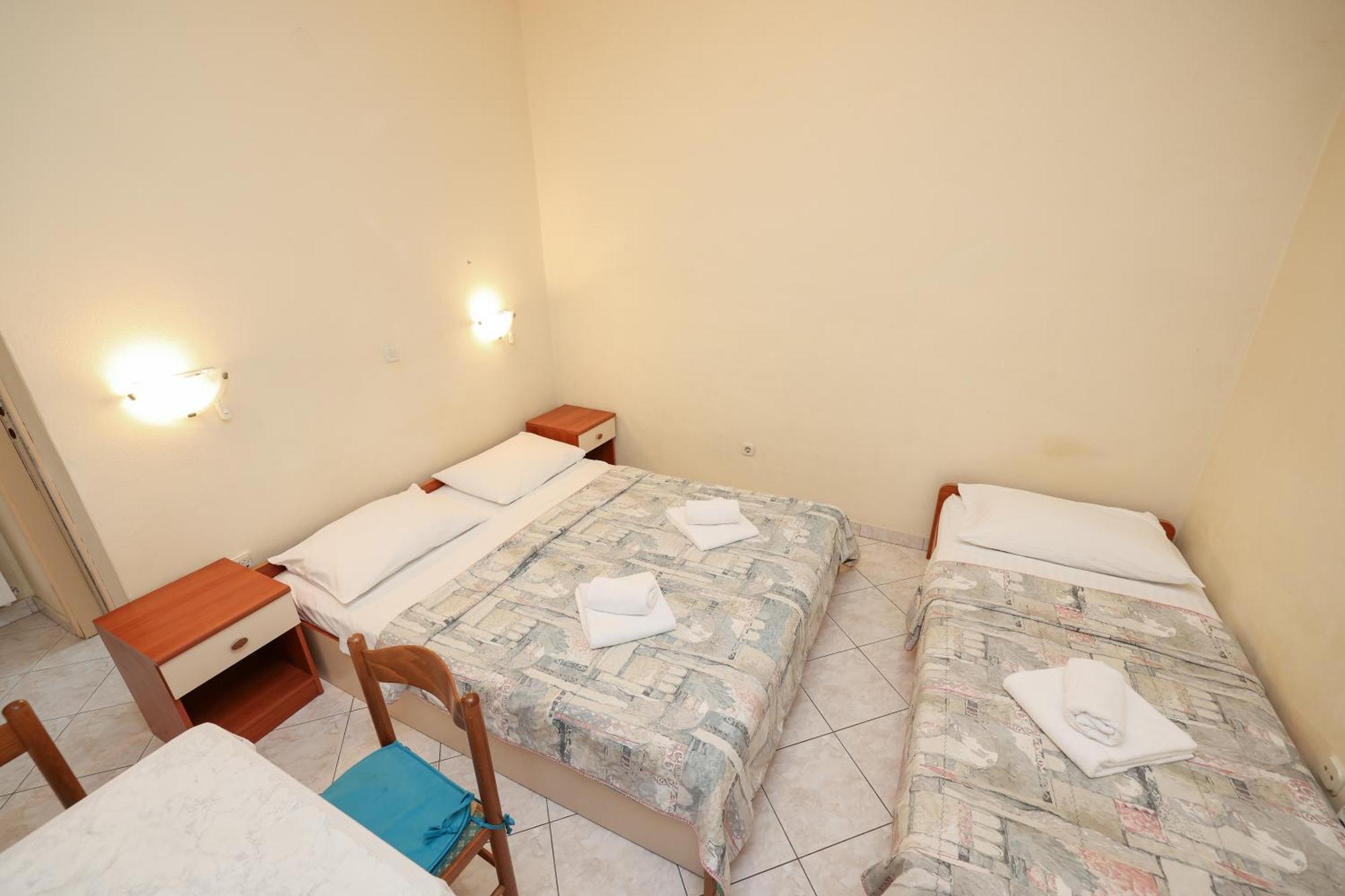Beachfront Apartments Jermen Sukošan Eksteriør billede