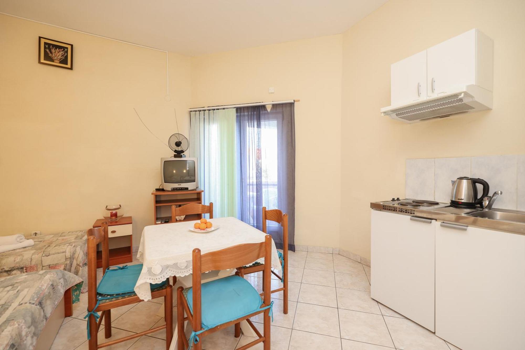 Beachfront Apartments Jermen Sukošan Eksteriør billede