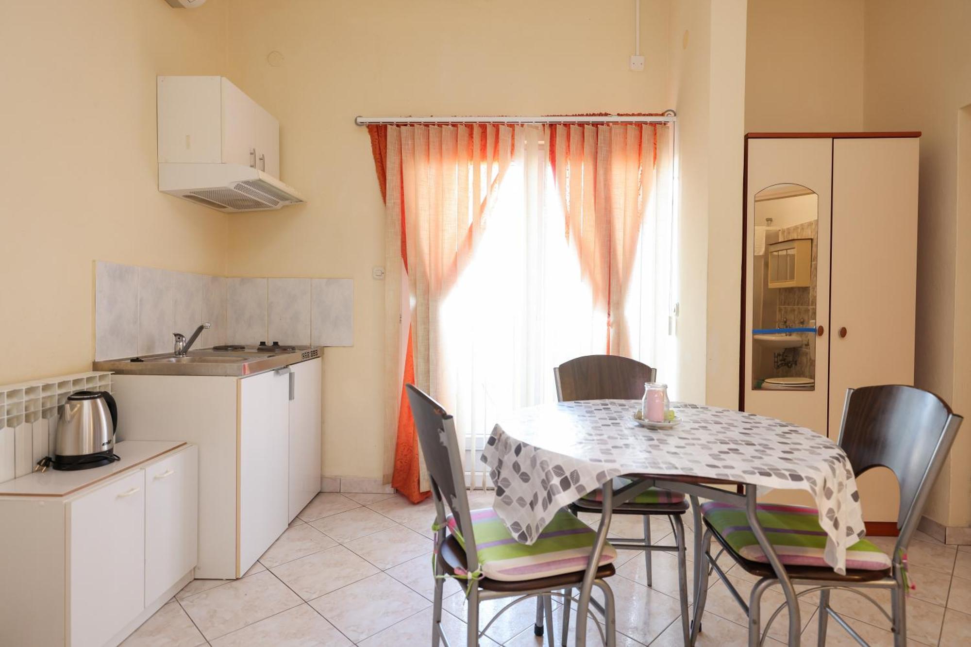 Beachfront Apartments Jermen Sukošan Eksteriør billede